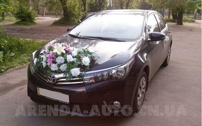 Аренда Toyota Corolla New на свадьбу Чернігів